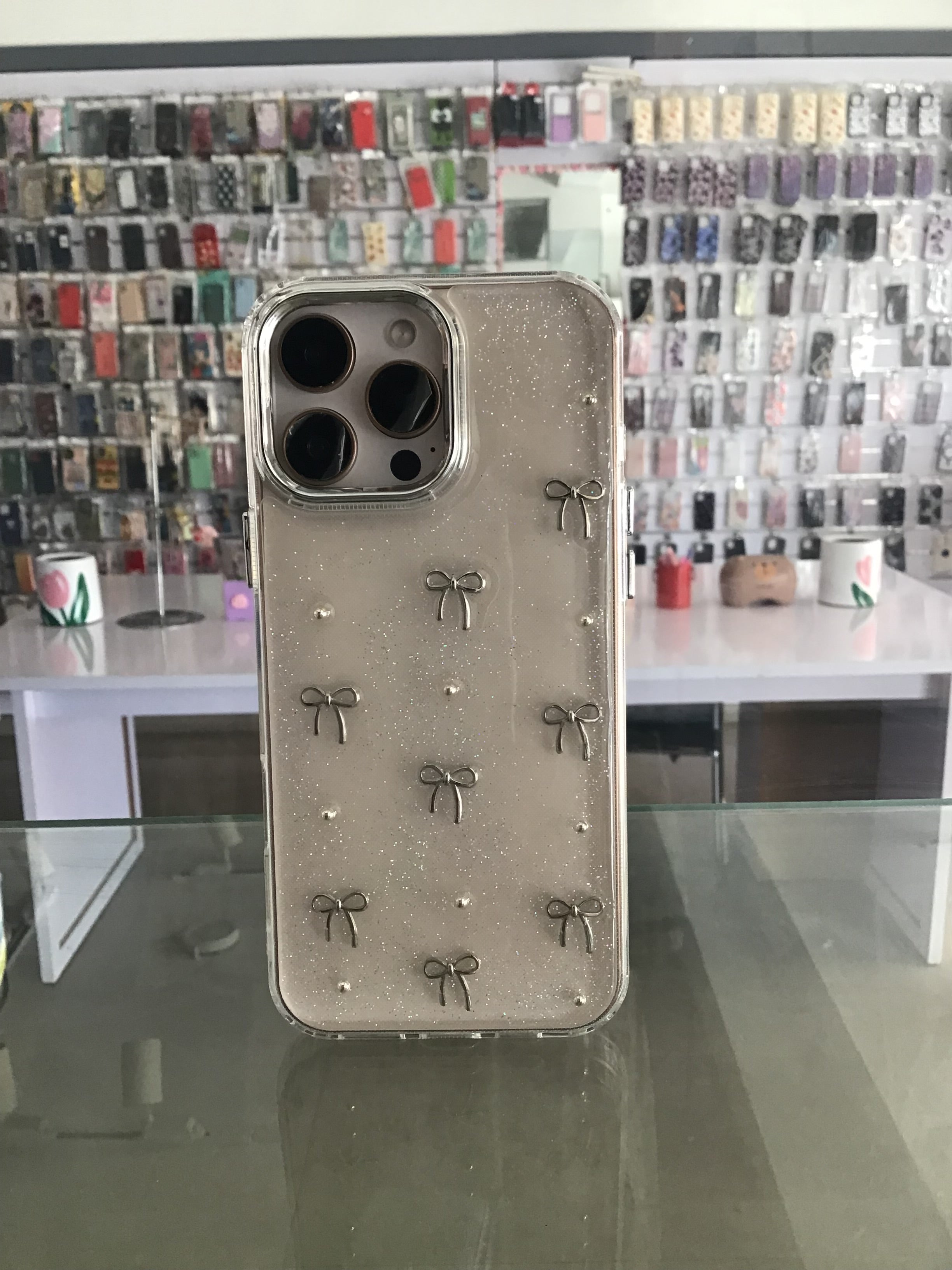 Pearl White Bow Case