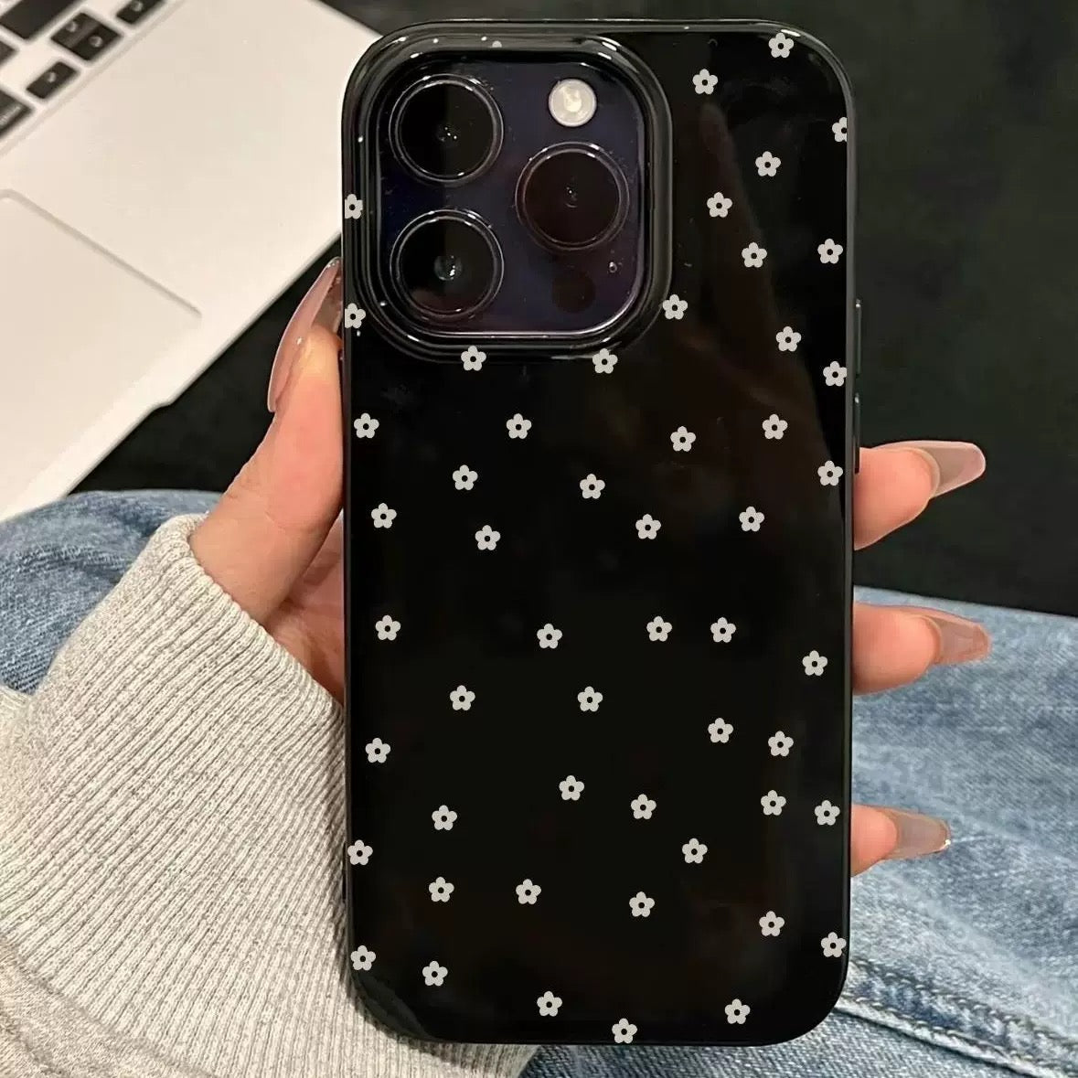 white small floral Case iPhone