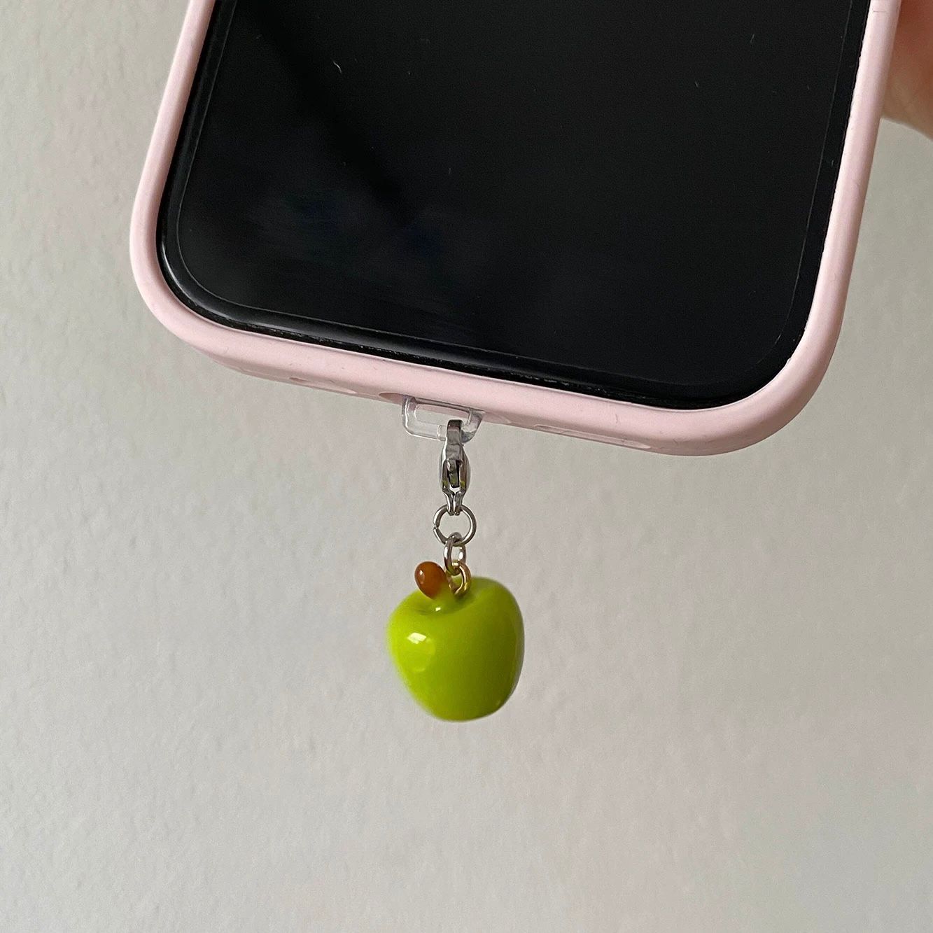 Apple phone chram