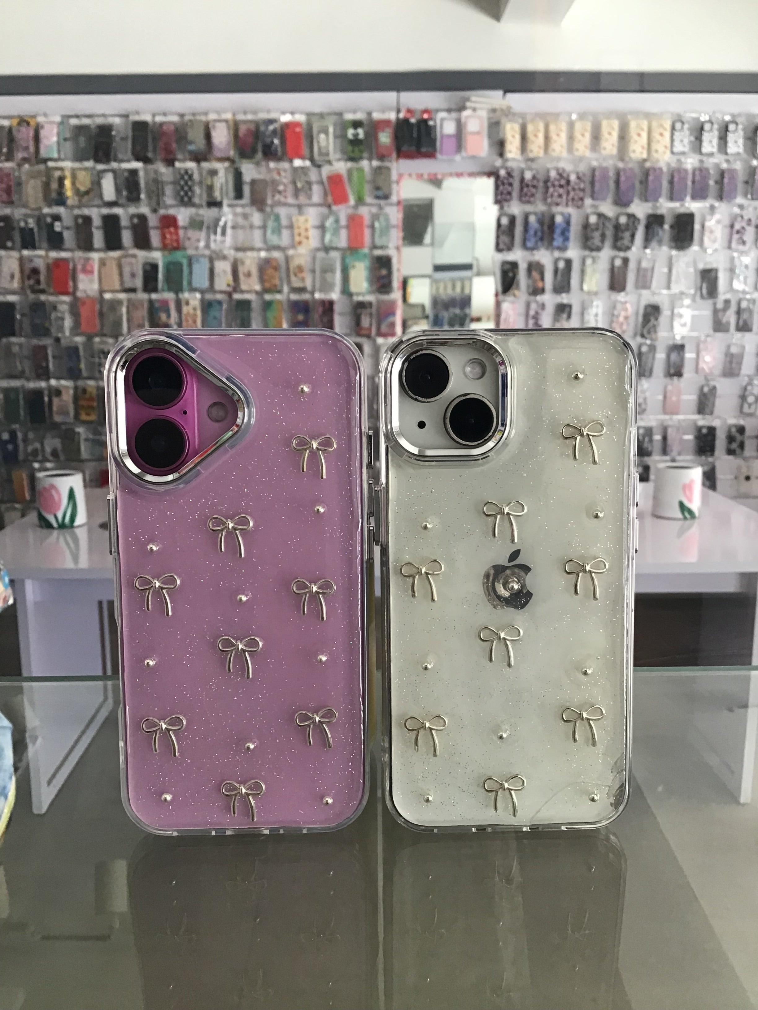 Pearl White Bow Case