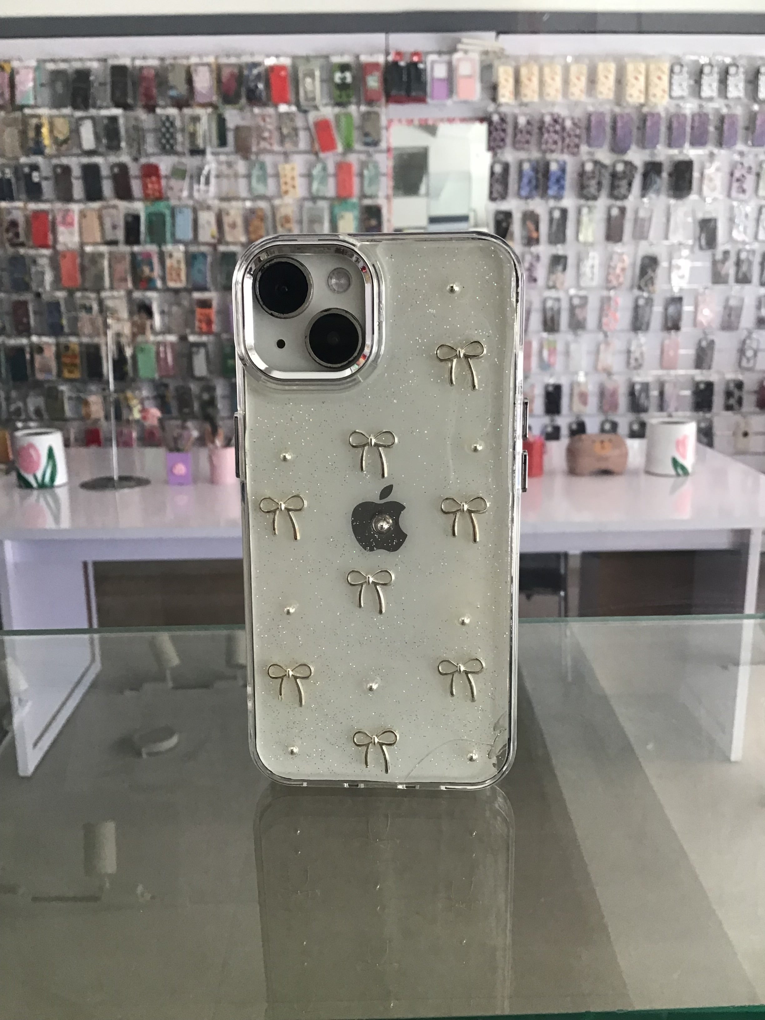 Pearl White Bow Case