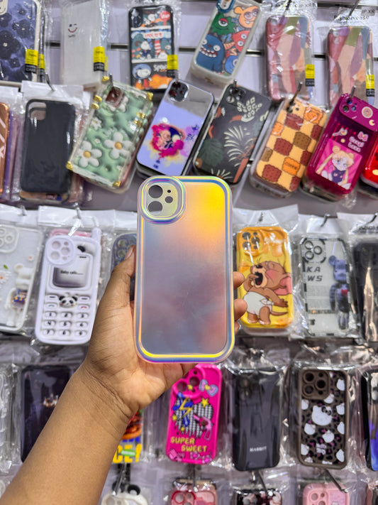 Holographic case for iPhones