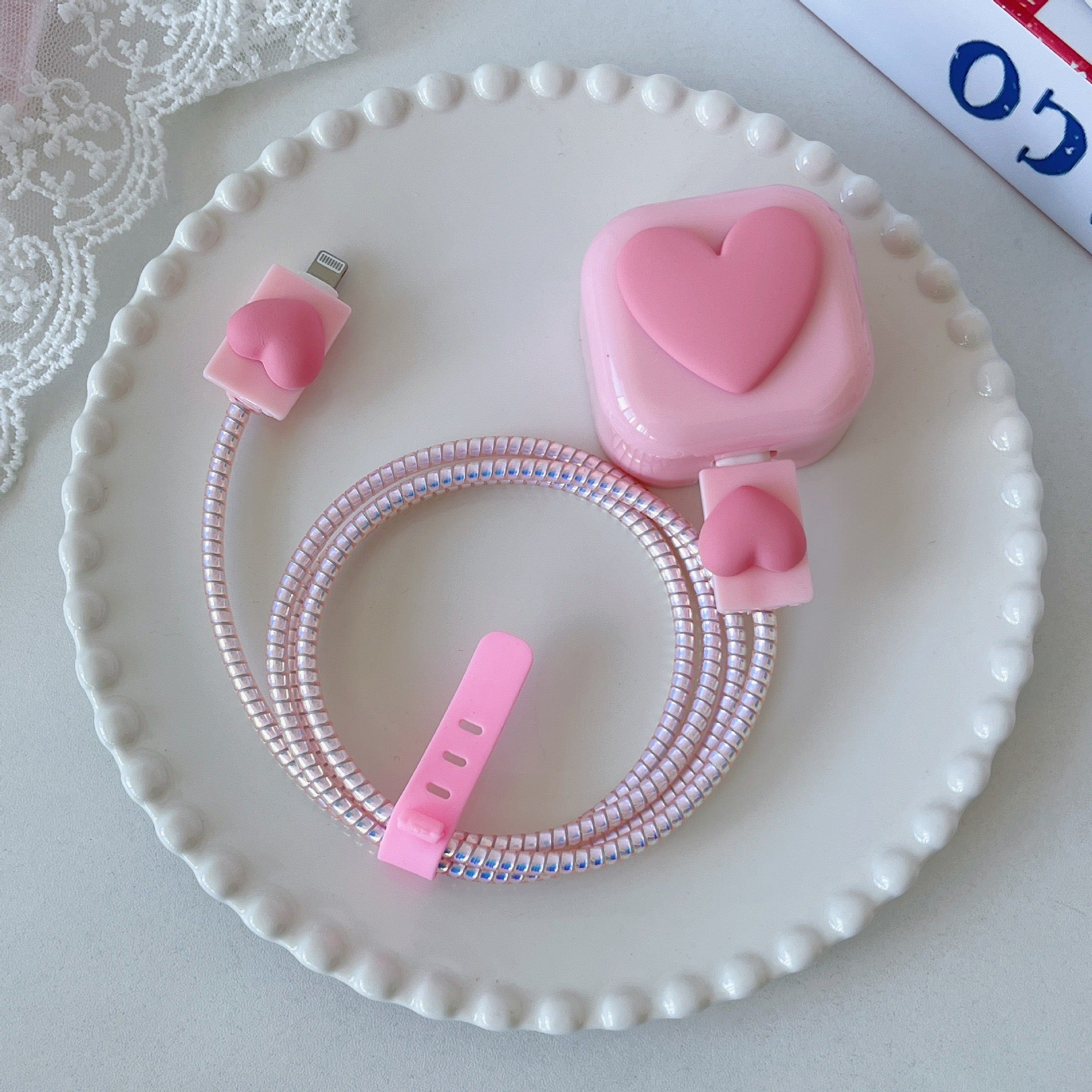 Heart-shaped charging head protective case set head and cable