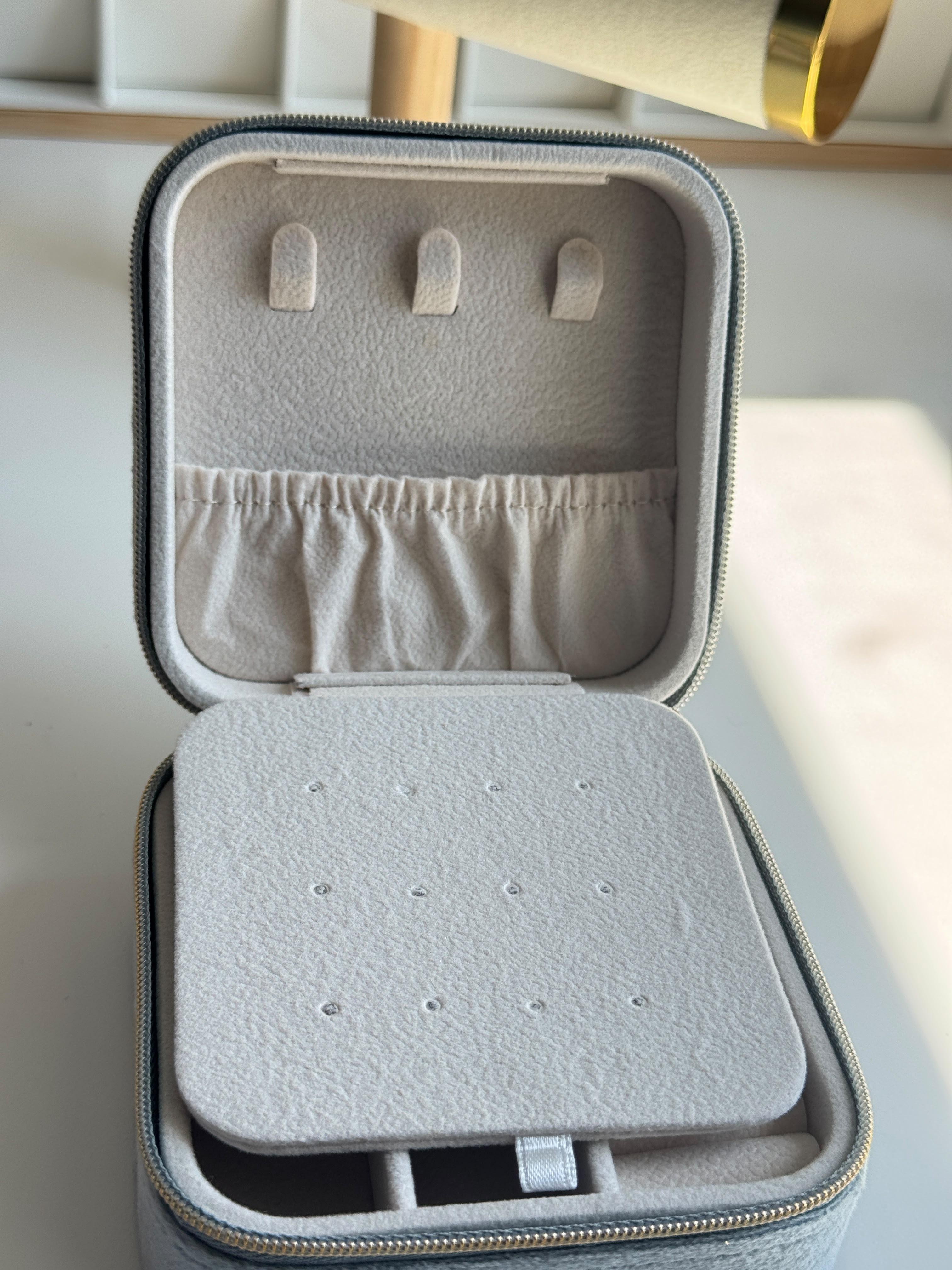 Bunny velvet Jewelry Box