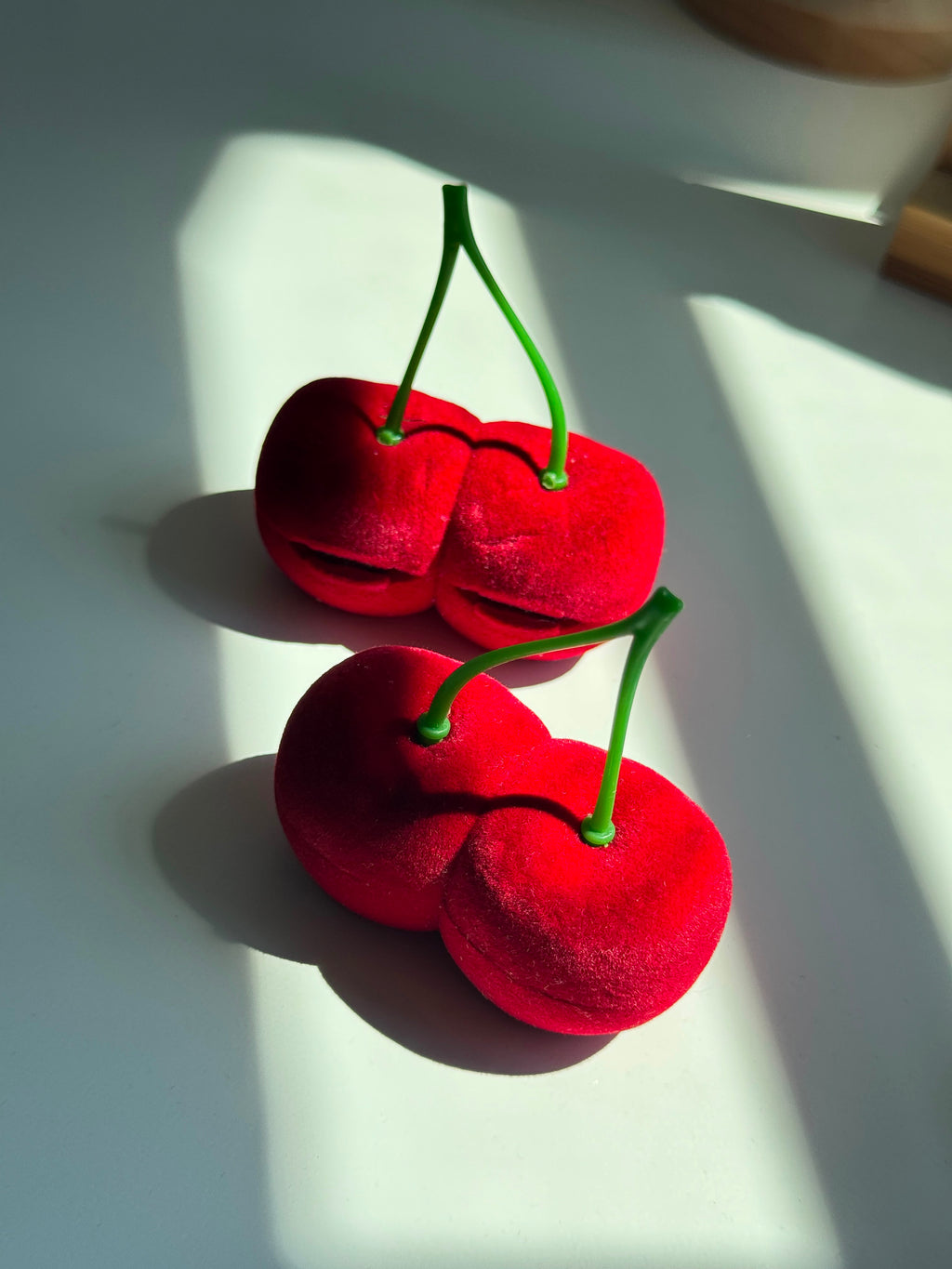 Cherry velvet Jewelry Box