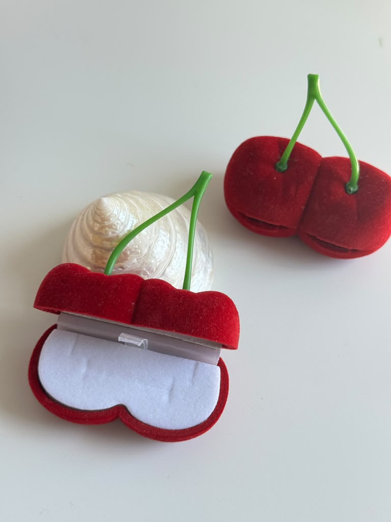 Cherry velvet Jewelry Box