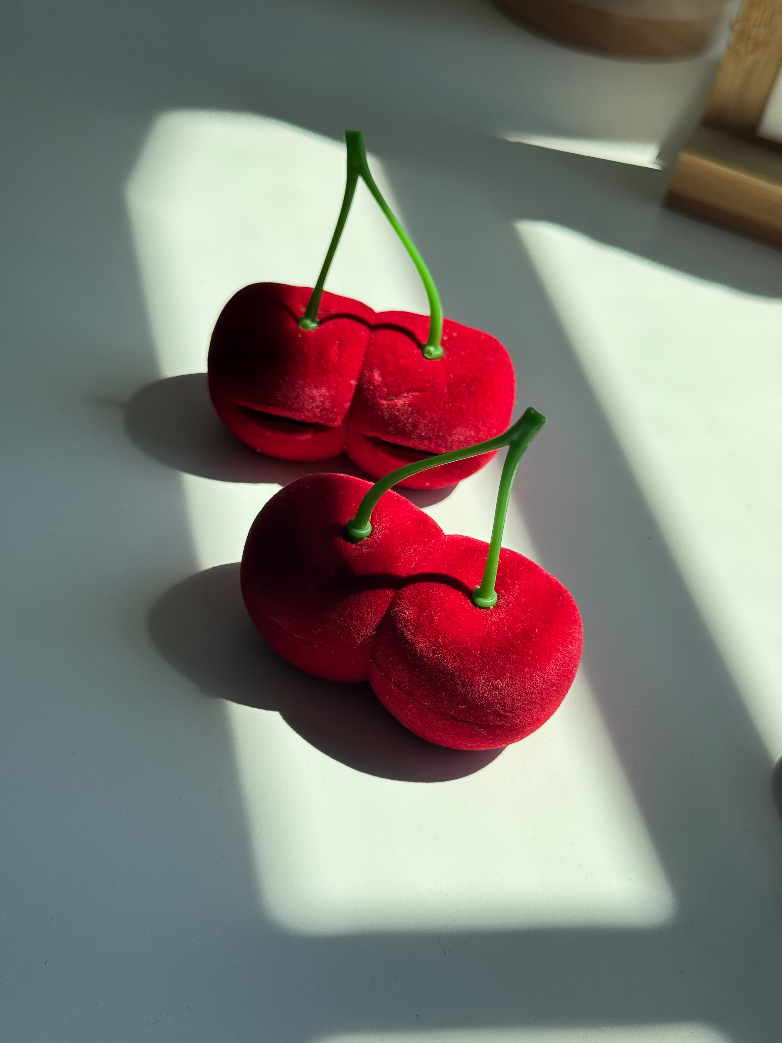 Cherry velvet Jewelry Box